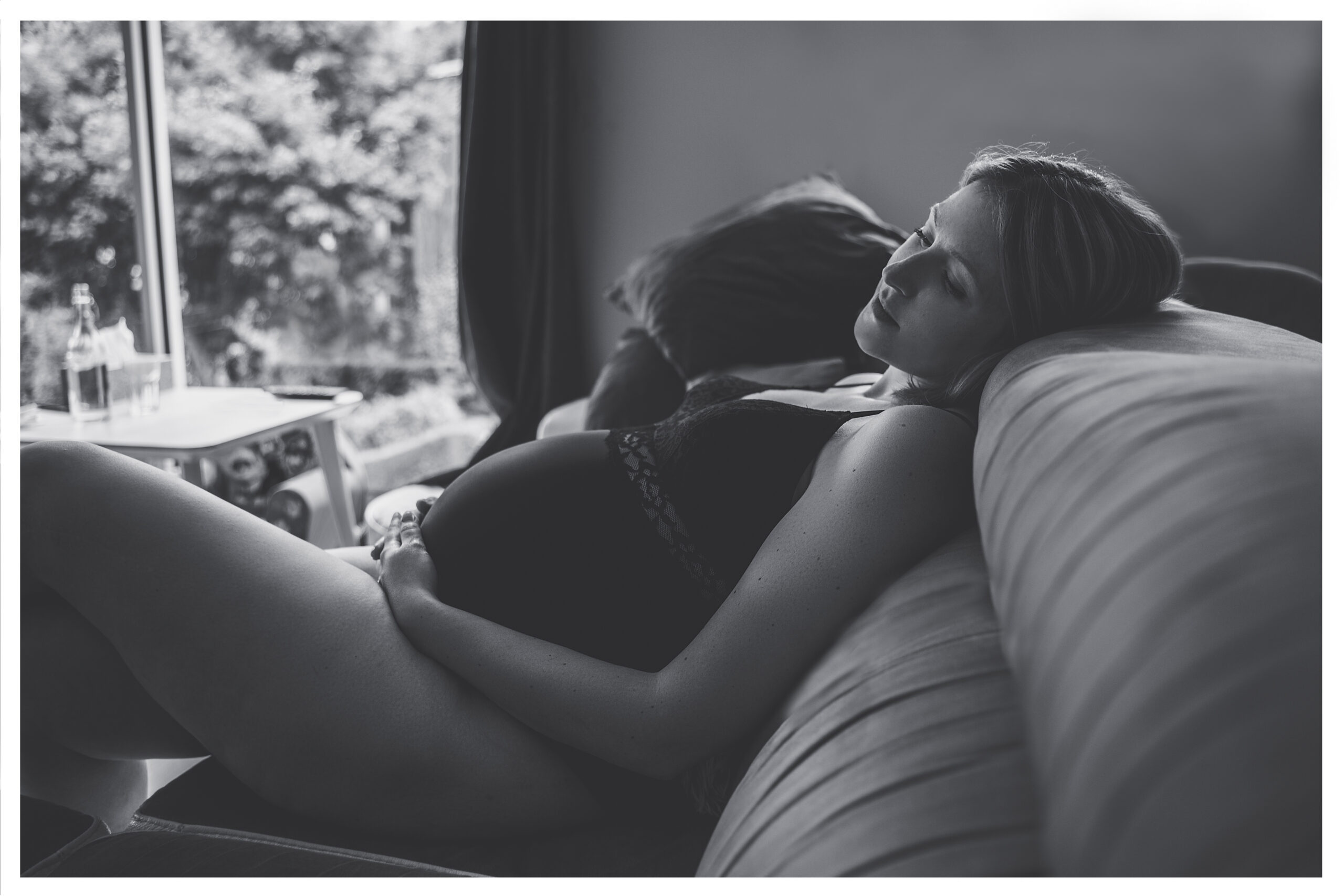 Photographie de grossesse et nouveau-né