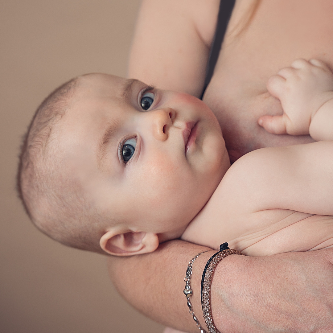 Photographie de grossesse et nouveau-né